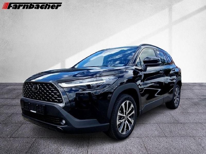 Gebraucht 2024 Toyota Corolla Cross Team SUV | 34.995 € (Fairer Preis) - Bild 1/4