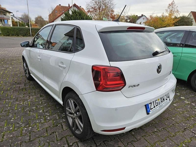 Gebraucht VW Polo Allstar 90 PS (66 kW) 2017 Weiß Limousine