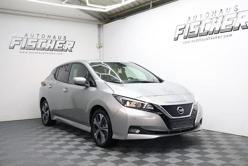 Gebraucht Nissan Leaf 360º 110 kW (150 PS) 2021 Silber Kleinwagen