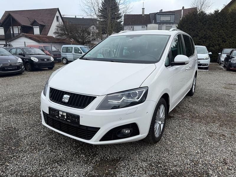 Weiß Gebraucht 2012 Seat Alhambra Style Van / Kleinbus | 10.900 € (Guter Preis) - Bild 1/4