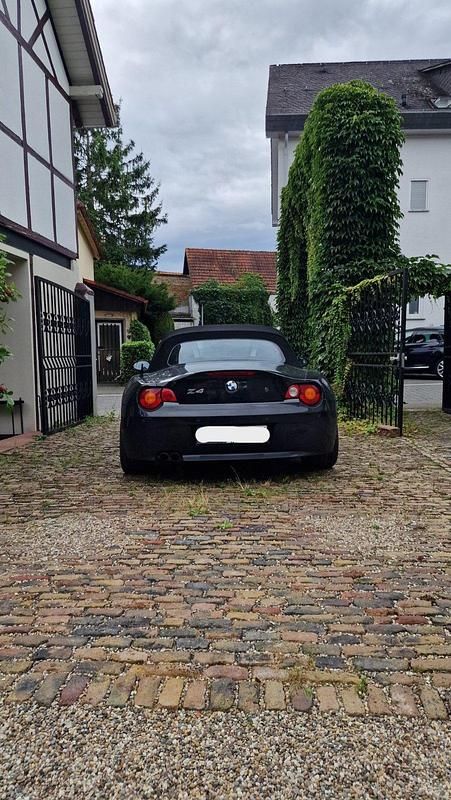 Gebraucht BMW Z4 Basis 231 PS (169 kW) 2004 Schwarz Cabrio