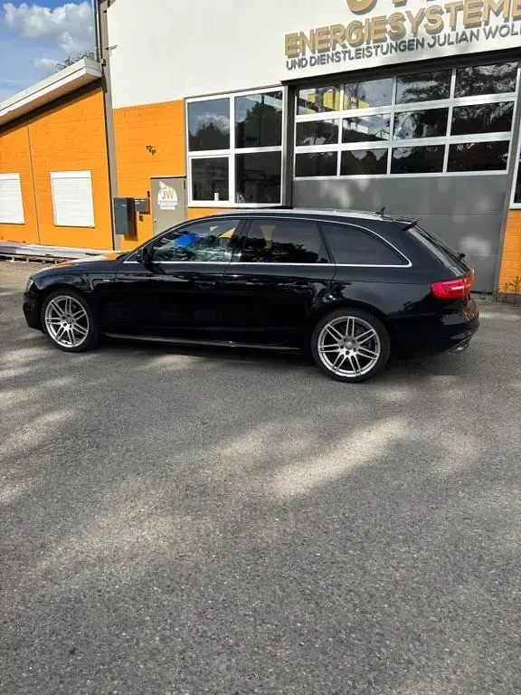 Gebraucht Audi A4 S-Line 177 PS (130 kW) 2012 Schwarz Kombi