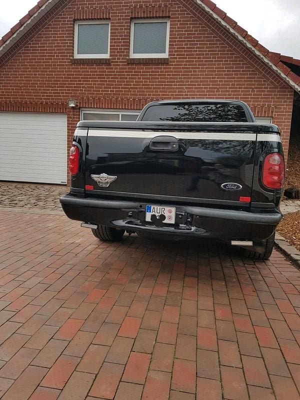 Gebraucht Ford F-150 380 PS (279 kW) 2003 Schwarz Abholung