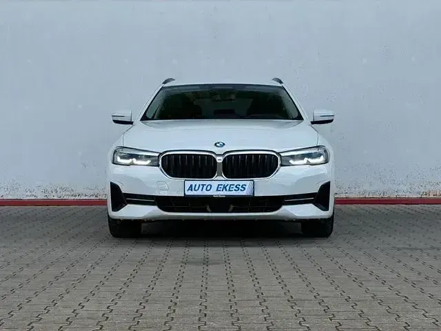 Second-hand BMW 520 190 CP (139 kW) 2023 Alb Break