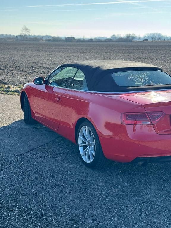 Gebraucht Audi A5 Cabriolet Ambiente 272 PS (200 kW) 2013 Rot Cabrio