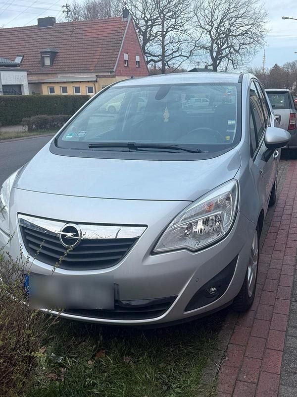 Gebraucht Opel Meriva 120 PS (88 kW) 2012 Schwarz Van / Kleinbus