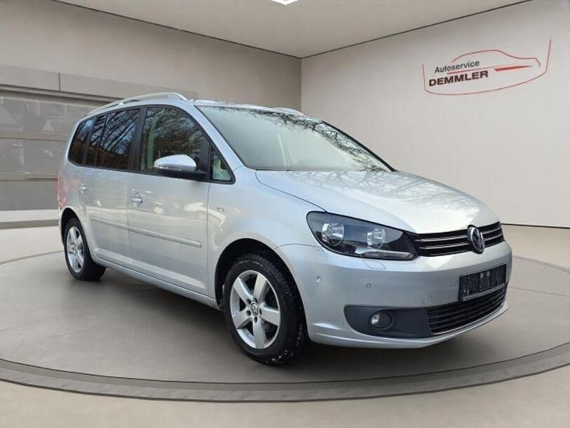 Gebraucht VW Touran 105 PS (77 kW) 2014 Reflexsilber metallic Van / Kleinbus