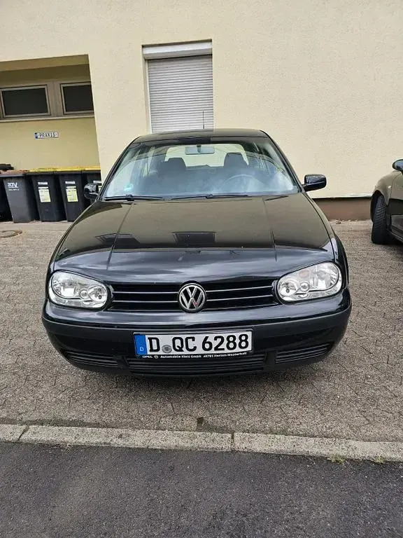 Gebraucht VW Golf IV 75 PS (55 kW) 2002 Schwarz Limousine