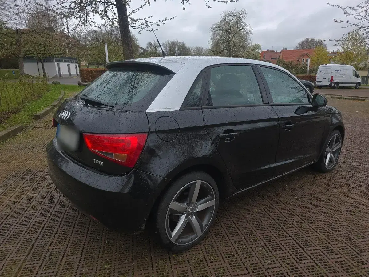 Gebraucht Audi A1 Sport 86 PS (63 kW) 2012 Schwarz Kleinwagen