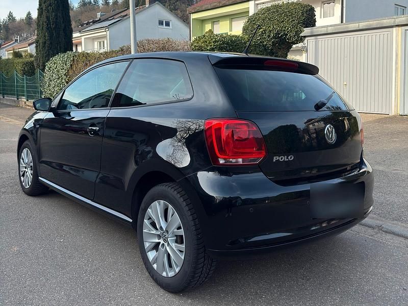 Gebraucht VW Polo Life 60 PS (44 kW) 2013 Schwarz Kleinwagen