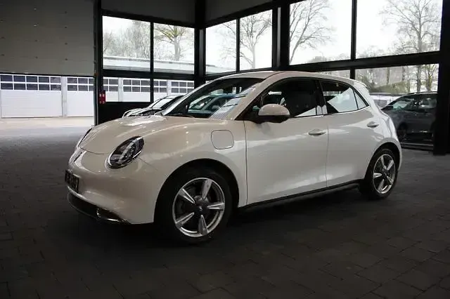 Usata Ora 03 125 kW (171 CV) 2023 Bianco Utilitaria
