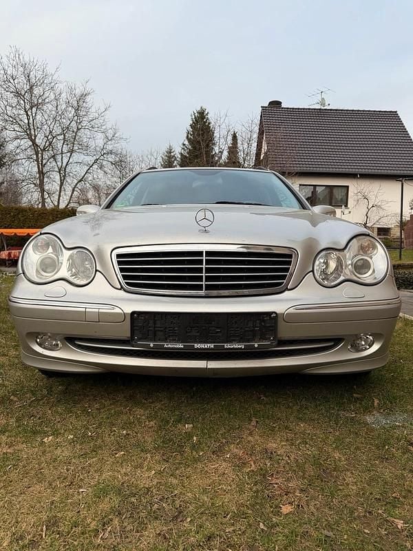 Gebraucht Mercedes C180 143 PS (105 kW) 2004 Silber Kombi