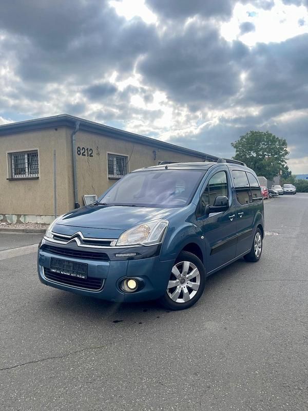 Blau Gebraucht 2013 Citroën Berlingo Van / Kleinbus | 5.600 € (Guter Preis) - Bild 1/4