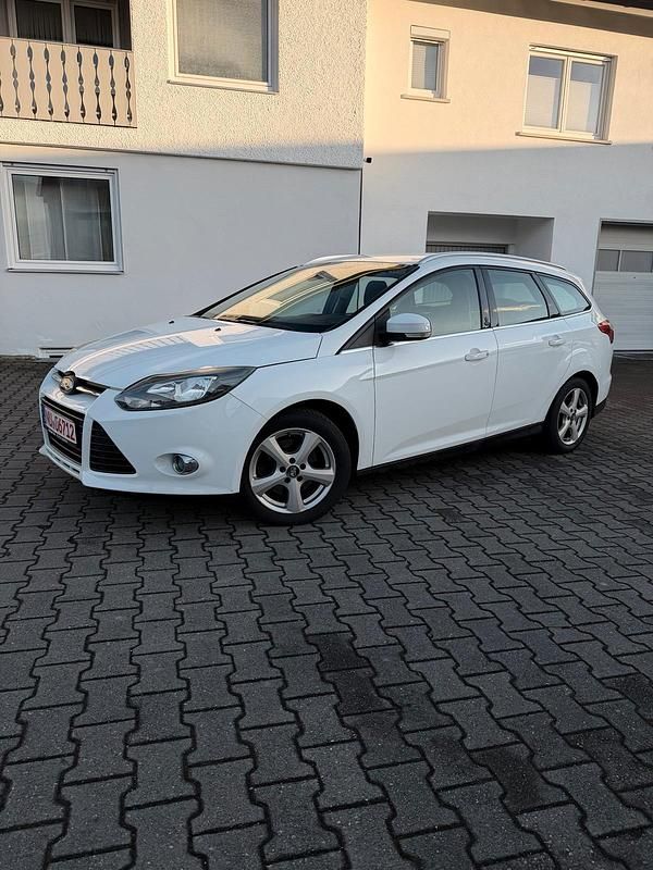 Second-hand Ford Focus 150 CP (110 kW) 2012 Alb Break