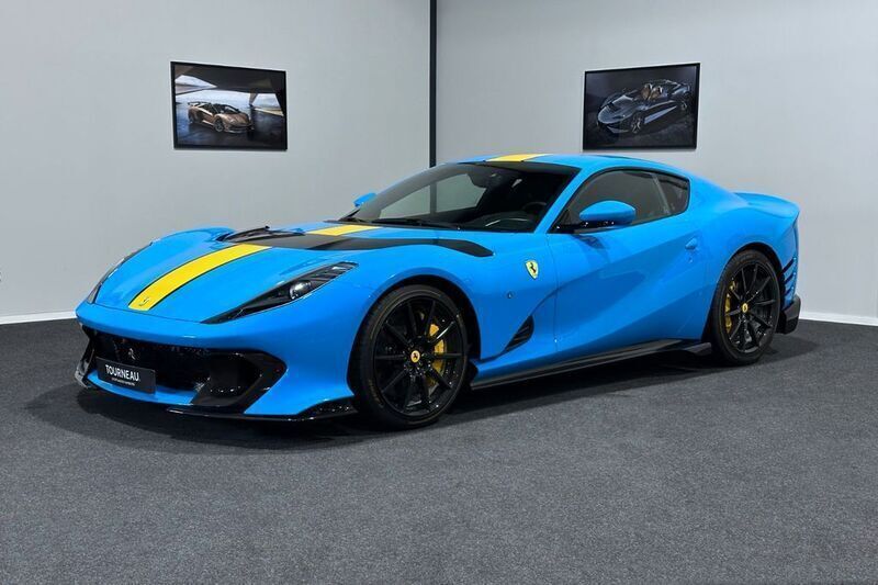Blau Gebraucht 2022 Ferrari 812 | 1.499.000 € - Bild 1/4