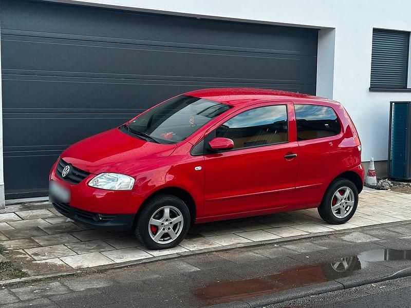 Usata VW Fox 55 CV (40 kW) 2010 Rosso Utilitaria