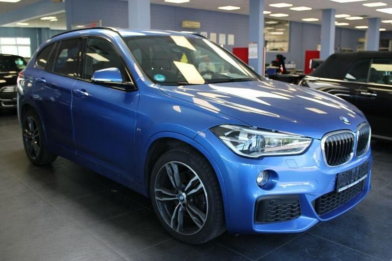 Blau Gebraucht 2019 BMW X1 M Sport SUV | 25.980 € (Fairer Preis) - Bild 1/4