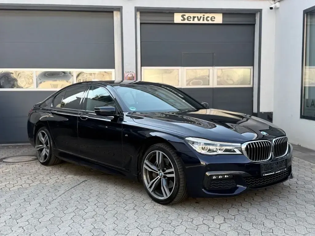 Gebraucht BMW 730 M Sport 265 PS (194 kW) 2019 Schwarz Limousine