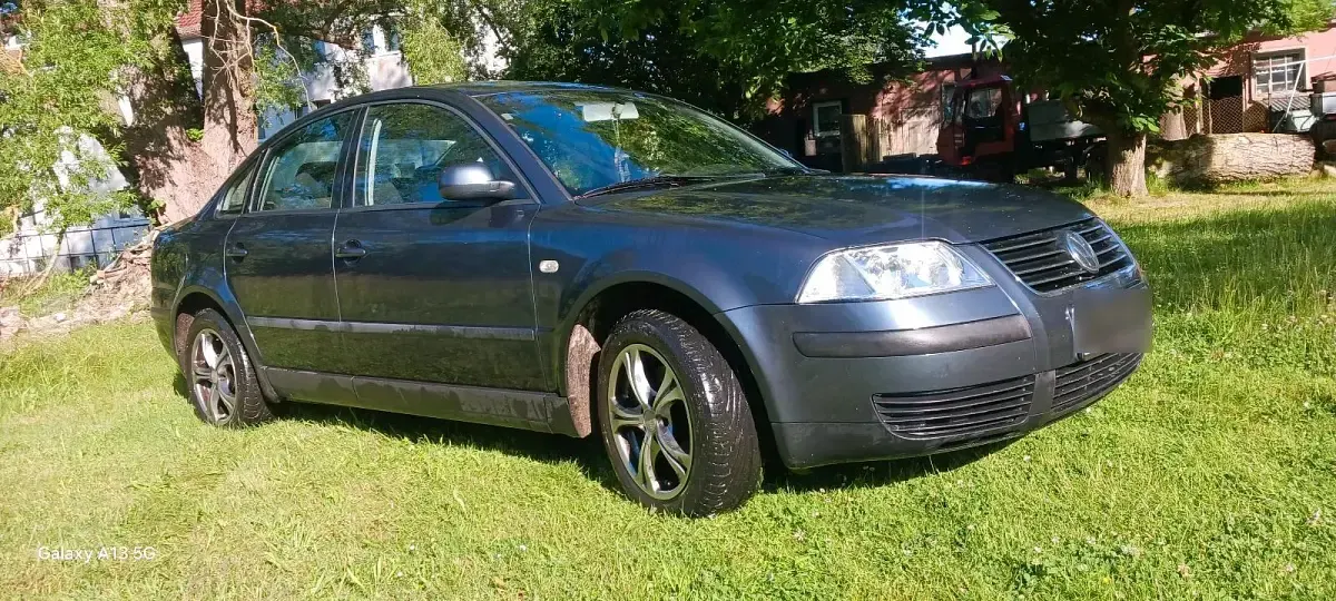 Gebraucht VW Passat 102 PS (75 kW) 2001 Grau Limousine