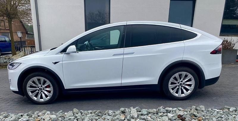 Gebraucht Tesla Model X 567 kW (772 PS) 2017 Weiß SUV