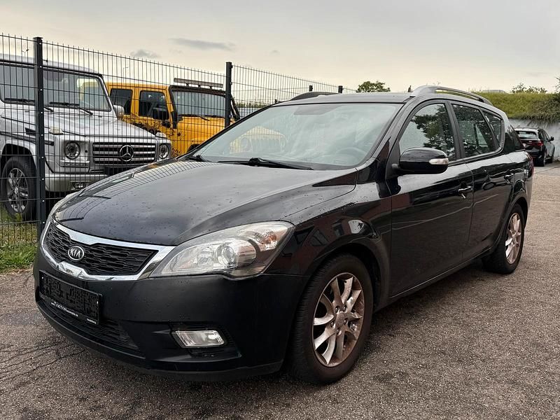 Gebraucht Kia Ceed 116 PS (85 kW) 2010 Schwarz Kleinwagen
