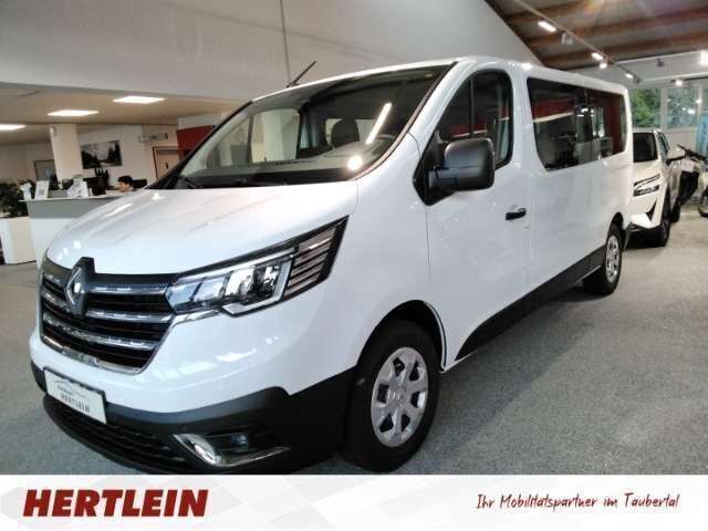 Arktisweiss 369 Gebraucht 2023 Renault Trafic Life Van | 35.890 € (Teuer) - Bild 1/4