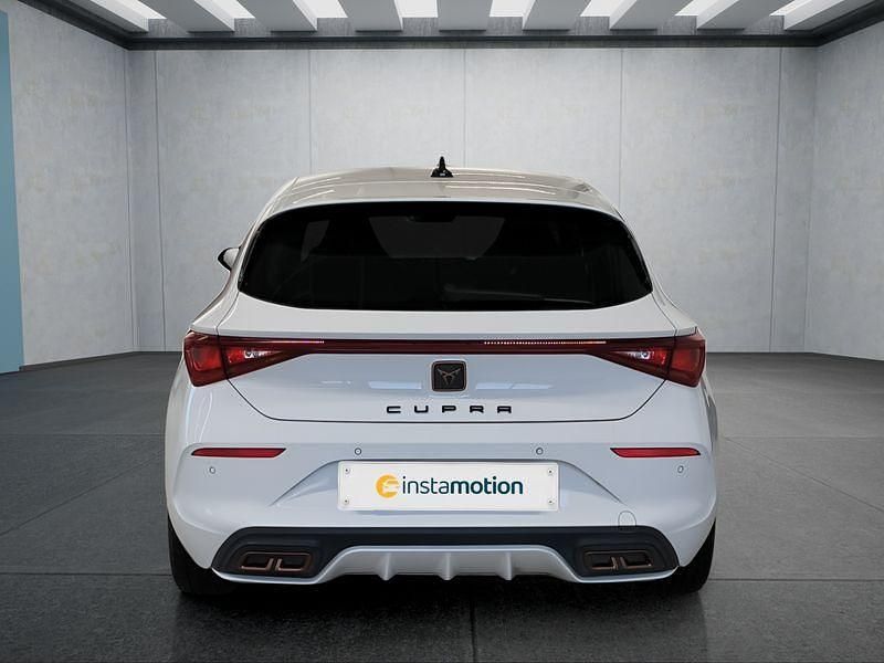 Gebraucht Cupra Leon 204 PS (150 kW) 2022 Weiß Kleinwagen