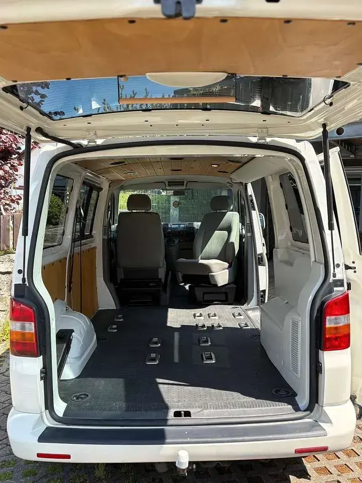 Używany VW Transporter 131 KM (96 kW) 2004 Biały Van