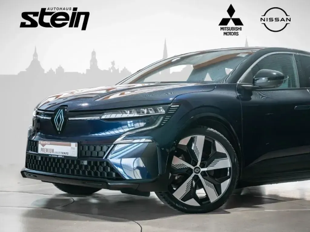 Gebraucht Renault Mégane Techno 160 kW (218 PS) 2022 Nachtblau, dach schwarz (metallic) Limousine