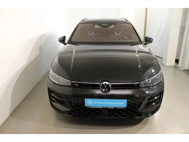 Gebraucht VW Passat Style 177 PS (130 kW) 2024 Schwarz Kombi