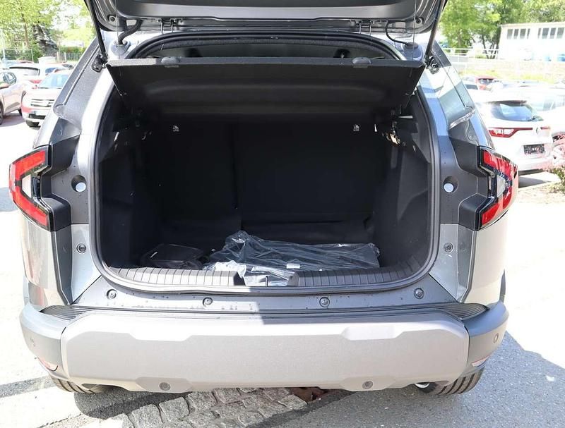 Używany Dacia Duster Extreme 101 KM (74 kW) 2024 Szary SUV