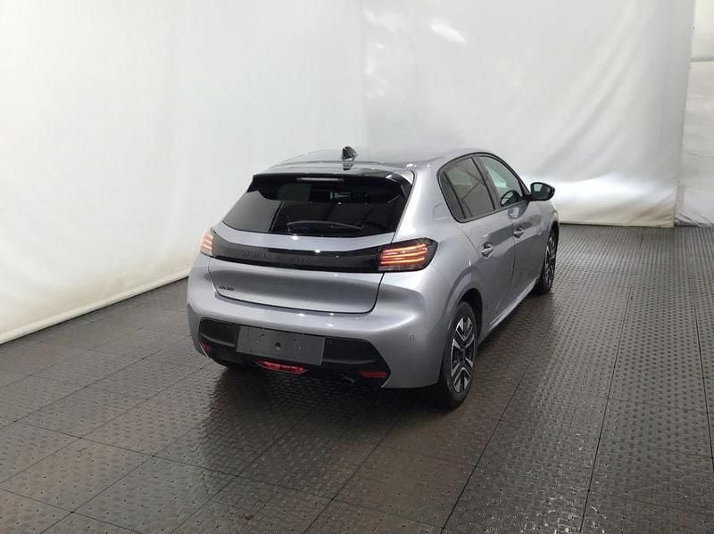 Gebraucht Peugeot 208 Allure 101 PS (74 kW) 2024 Kleinwagen