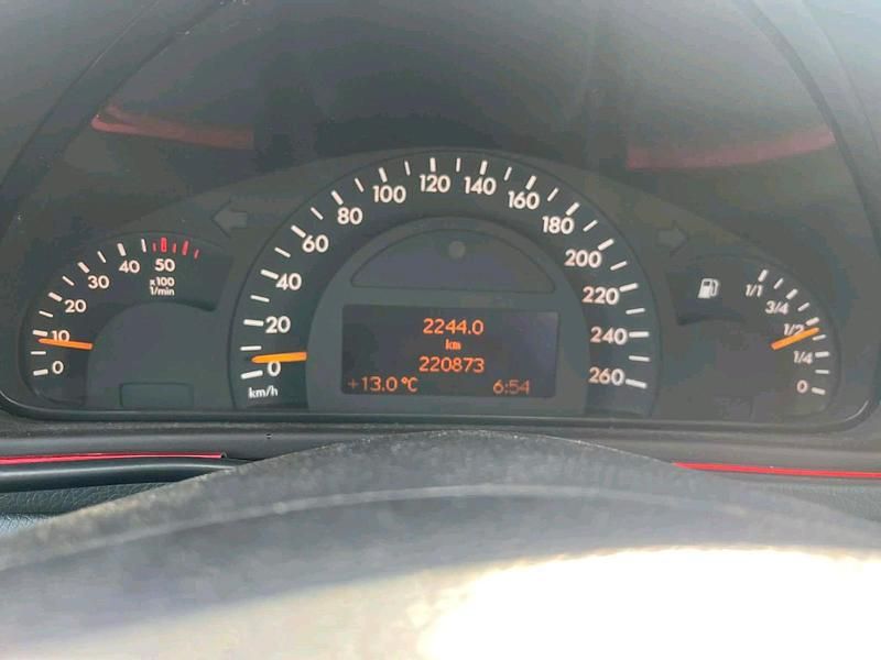 Gebraucht Mercedes C220 143 PS (105 kW) 2003 Silber Limousine