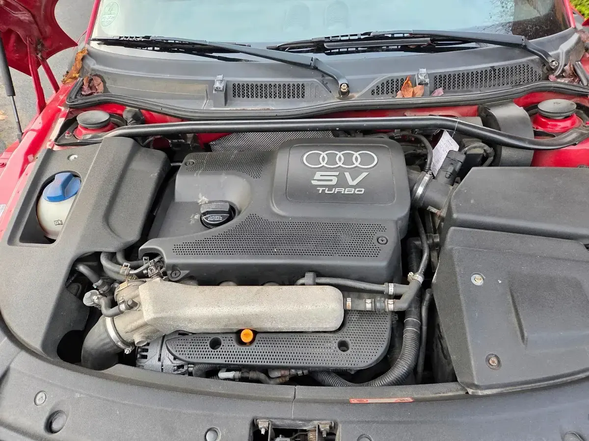 Gebraucht Audi TT 180 PS (132 kW) 2001 Rot Coupé