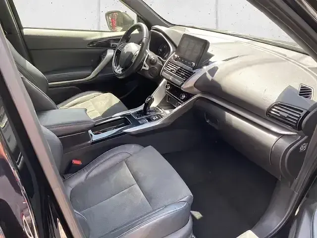 Gebraucht Mitsubishi Eclipse Cross Plus 98 PS (72 kW) 2022 Panther schwarz (metallic) SUV