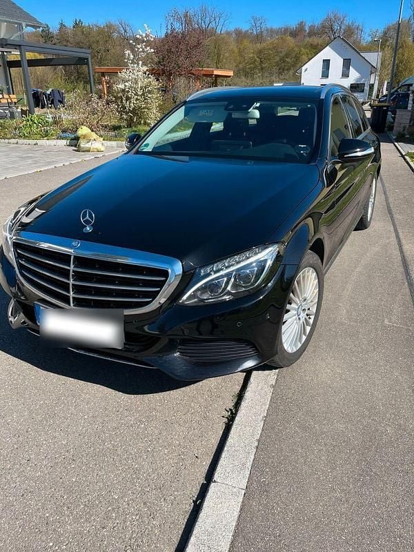 Gebraucht Mercedes C220 Exclusive 170 PS (125 kW) 2014 Schwarz Kombi