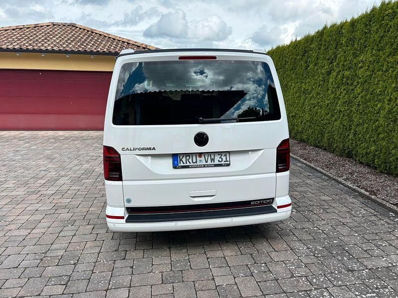 Gebraucht VW California Beach 150 PS (110 kW) 2022 Weiß Van
