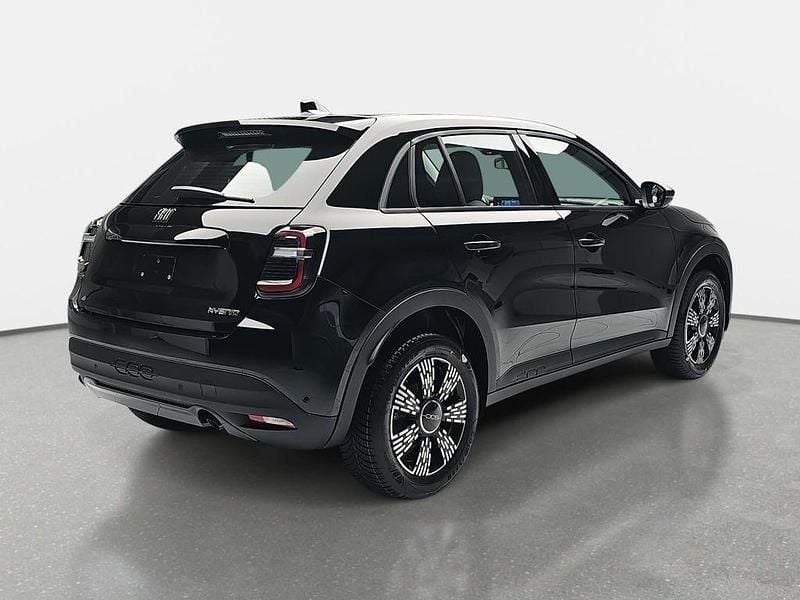Neu Fiat 600 Pop 110 PS (80 kW) 2026 Cinema schwarz SUV