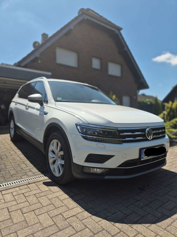 Weiß Gebraucht 2021 VW Tiguan Allspace Highline SUV | 27.900 € (Superpreis) - Bild 1/4