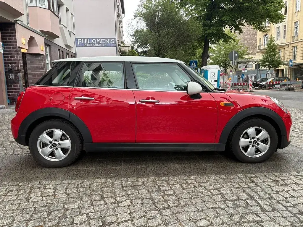 Occasion Mini Cooper 136 PK (100 kW) 2019 Rood Hatchback