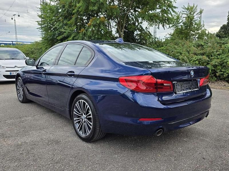 Gebraucht BMW 520 Sport Line 190 PS (139 kW) 2019 Mediterranblau metallic Limousine