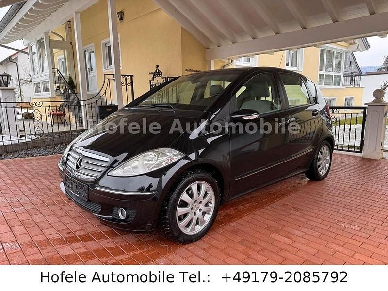 Schwarz Gebraucht 2004 Mercedes A170 Elegance Limousine | 2.950 € (Etwas zu teuer) - Bild 1/4