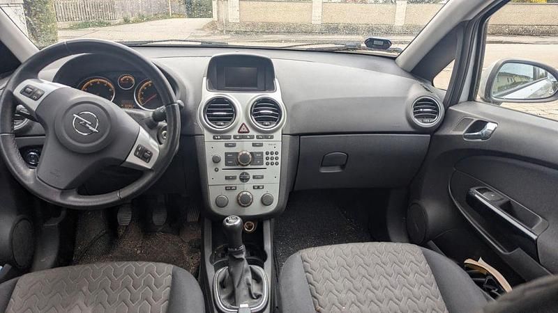 Usata Opel Corsa Active 87 CV (63 kW) 2013 Argento Utilitaria