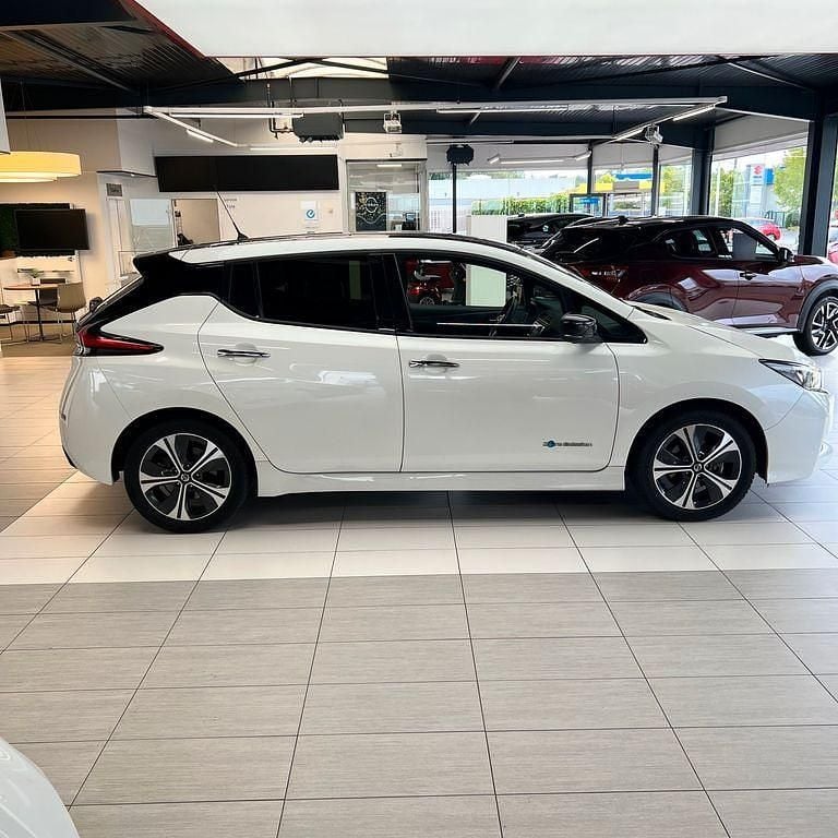 Gebraucht Nissan Leaf N-Connecta 110 kW (150 PS) 2019 Weiß Kleinwagen