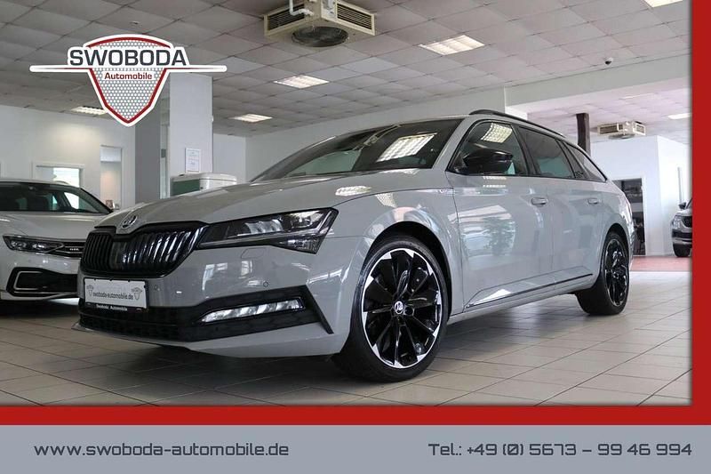 Grau Gebraucht 2022 Skoda Superb SportLine Kombi | 28.950 € (Fairer Preis) - Bild 1/2
