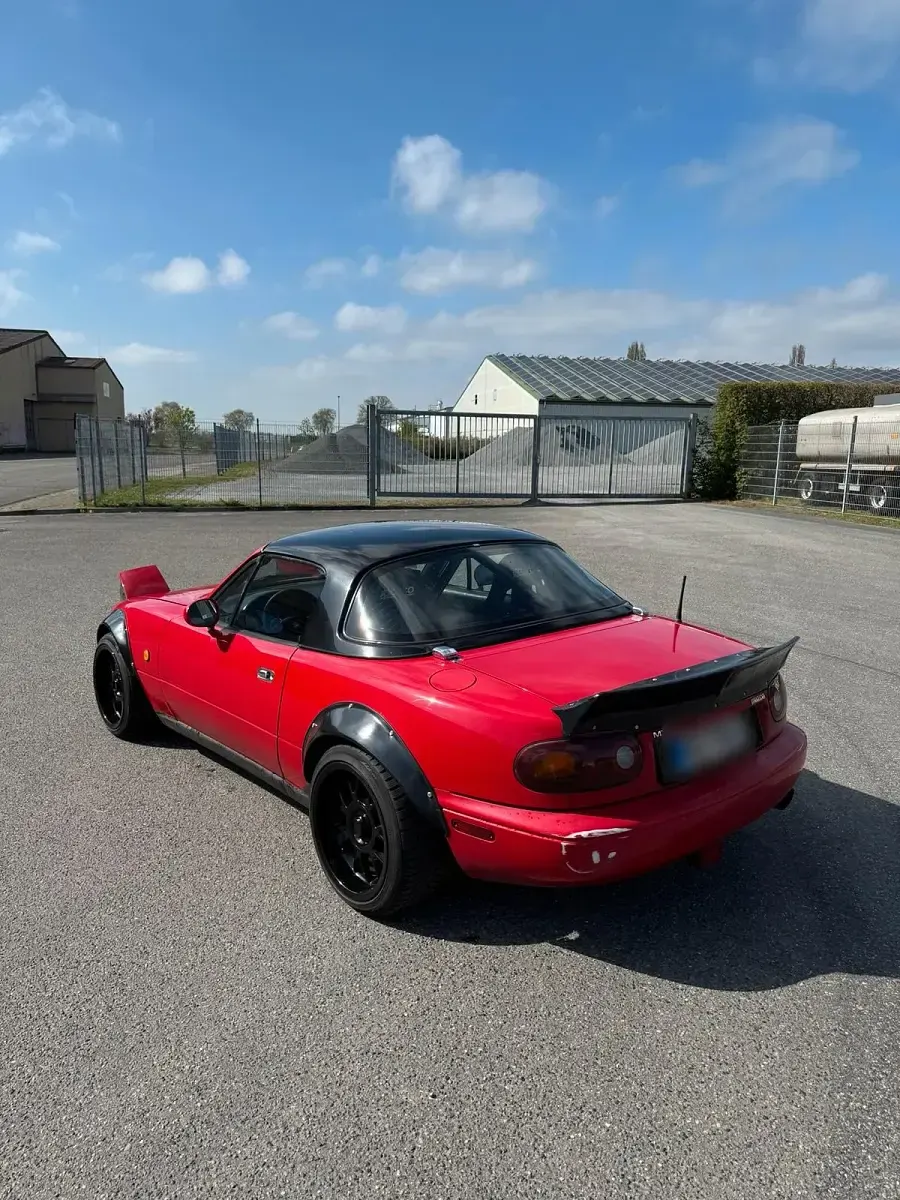 Gebraucht Mazda MX5 115 PS (84 kW) 1993 Rot Cabrio