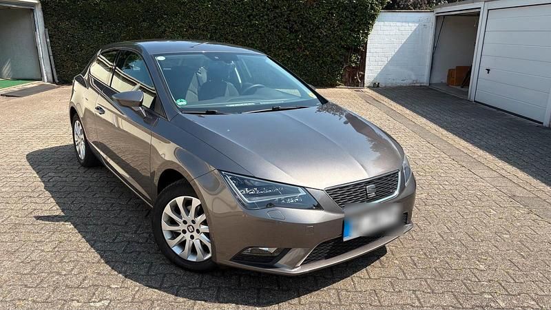 Silber Gebraucht 2017 Seat Leon Coupé | 9.750 € (Fairer Preis) - Bild 1/4