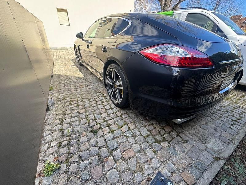 Gebraucht Porsche Panamera Turbo 500 PS (367 kW) 2010 Grau Limousine