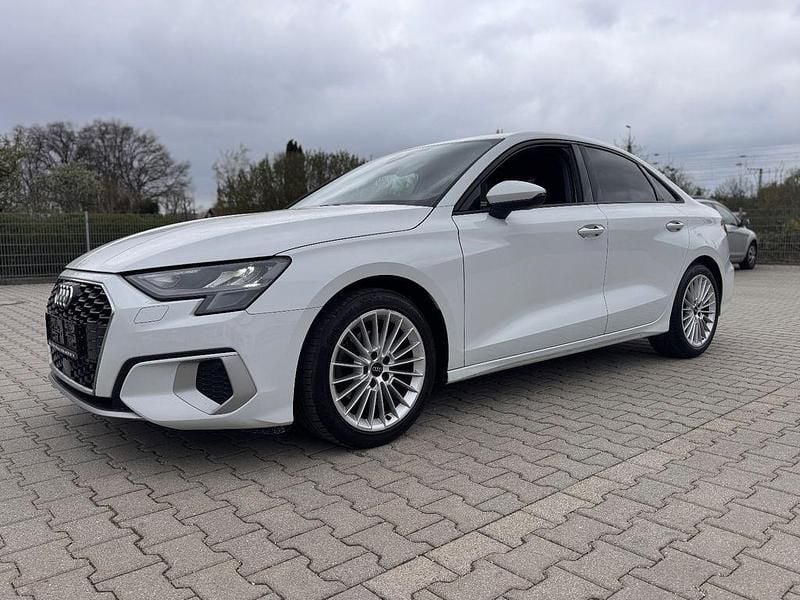 Gebraucht Audi A3 Advanced 116 PS (85 kW) 2022 Weiß Limousine