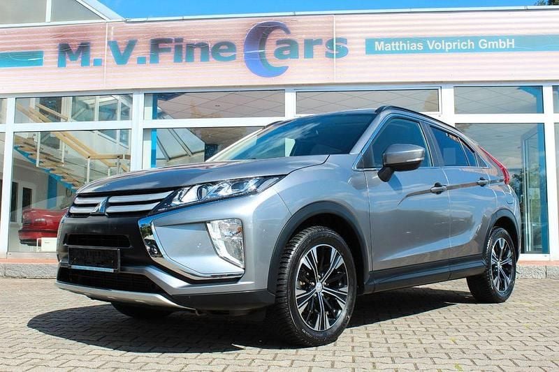 Grau Gebraucht 2019 Mitsubishi Eclipse Cross Diamant Edition SUV | 18.600 € (Fairer Preis) - Bild 1/4